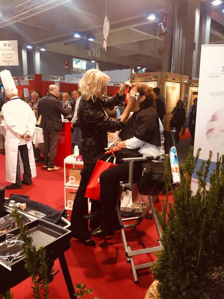 Hotelfachmesse 2019 Messe Bozen. Begegnung zwischen Kulinarik und Kosmetik / Incontro tra Cucina e Estetica - Südtiroler Köcheverband und Schönheitspflege BBZ Bruneck